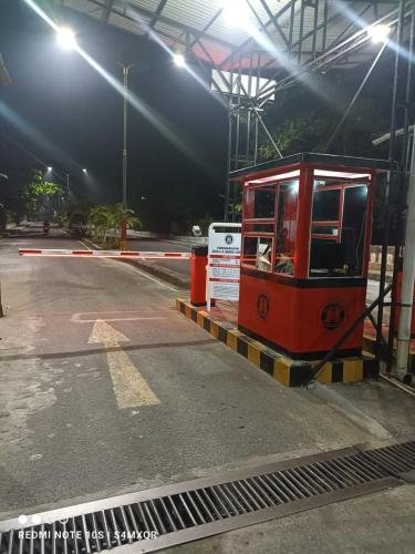 Instalasi Parkir Project 4 - Swing Gate Tripod Akses Pedestrian